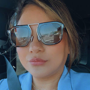 Meet your Posher, Tania